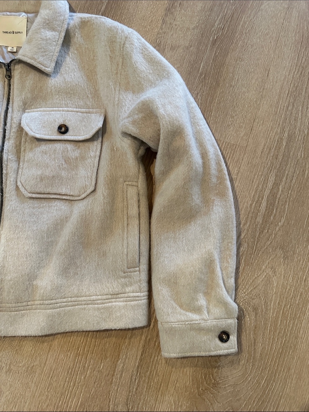 Thread and supply jacket - Picture 3 of 6
